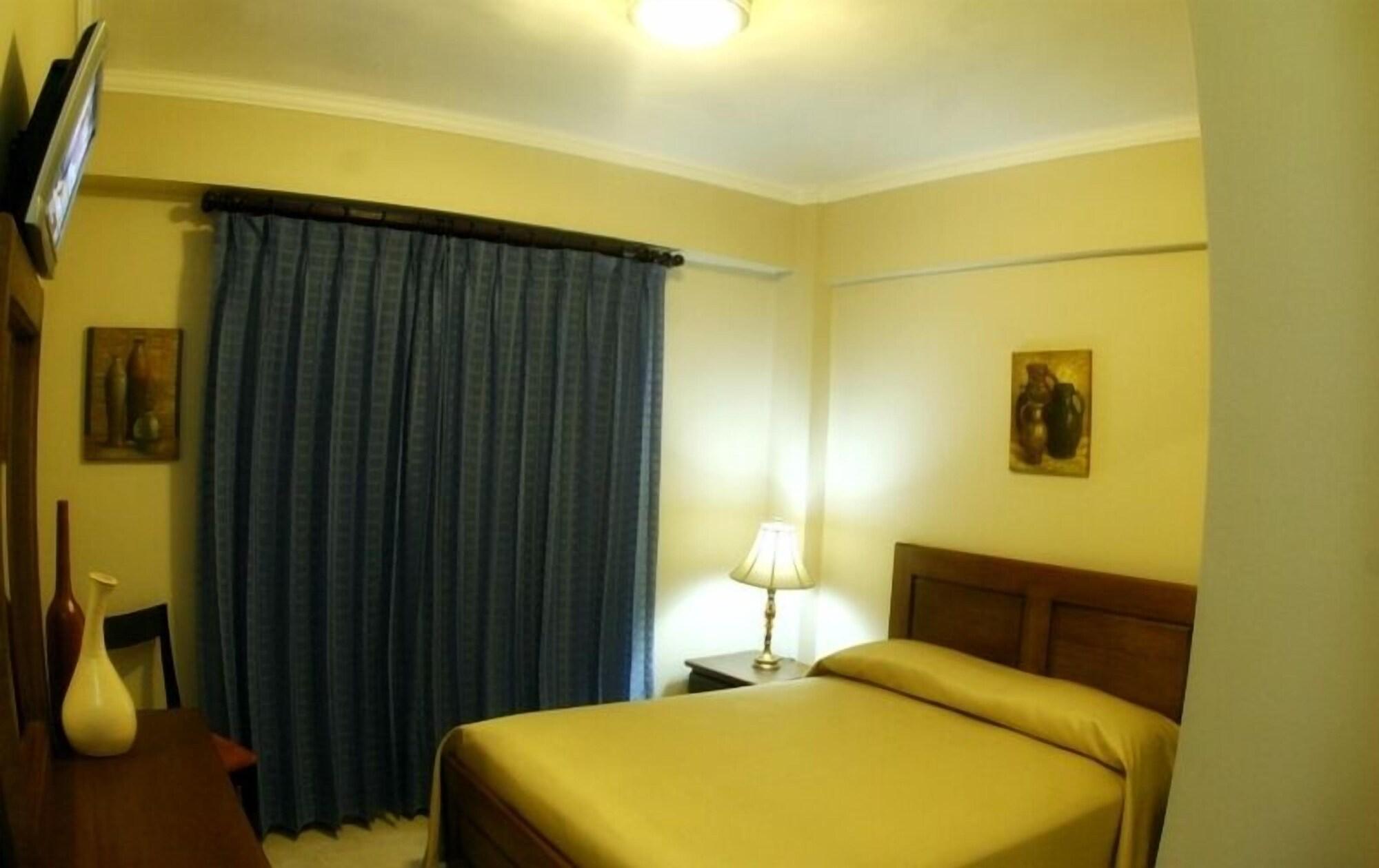 Hotel Century Plaza Сантьяго-де-лос-Трейнта-Кабальєрос Екстер'єр фото
